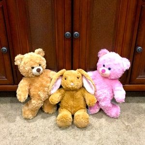 ❣️ BUILD-A-BEAR ❣️ COLLECTION SUPER CUTE BEARS AND ADORABLE BUNNY LOT ( NWOT ) .
